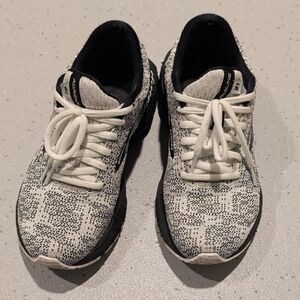 Brooks Adrenaline Black and White Running Shoes